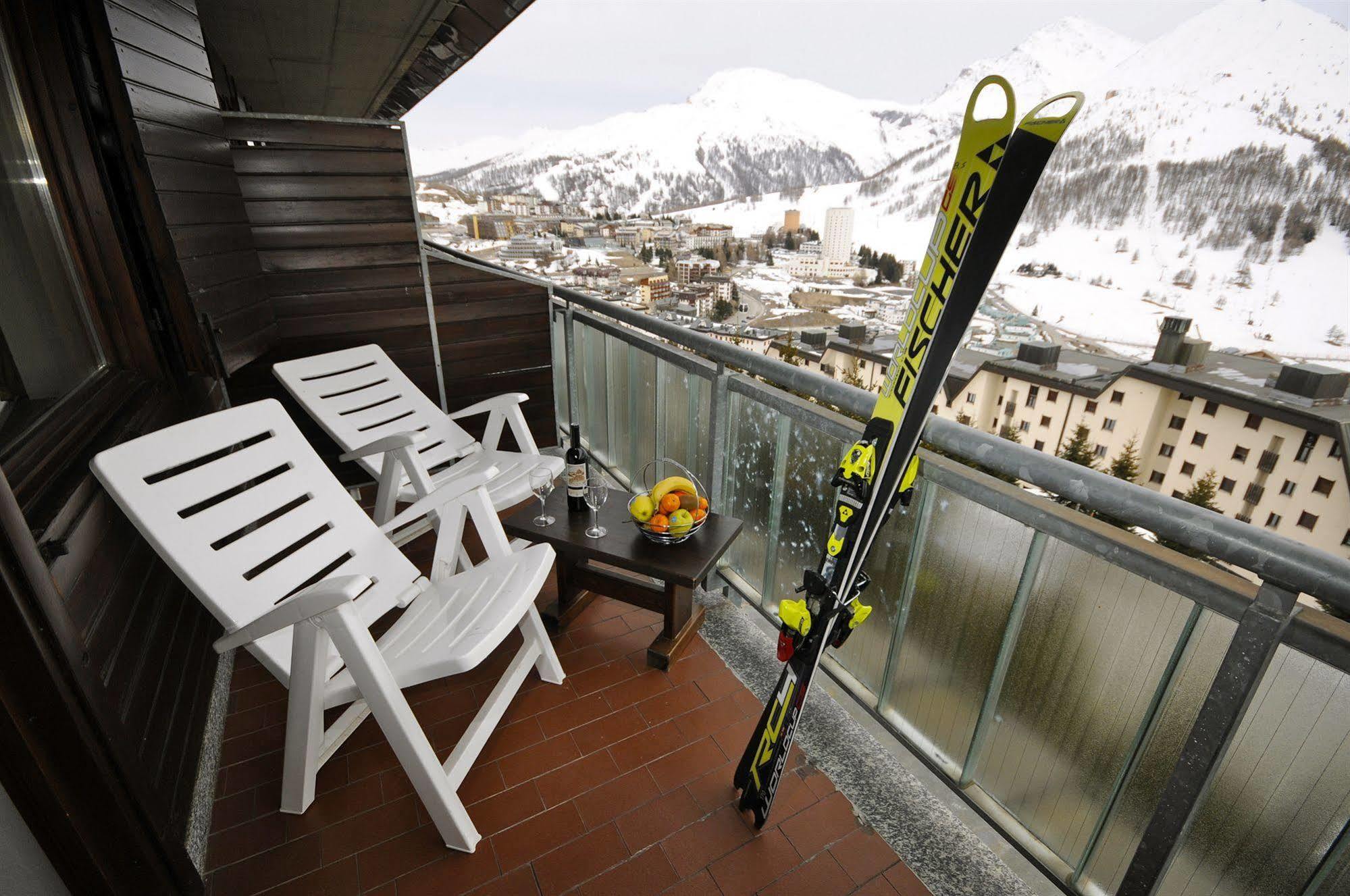 Palace 2 Residence Sestriere Bagian luar foto
